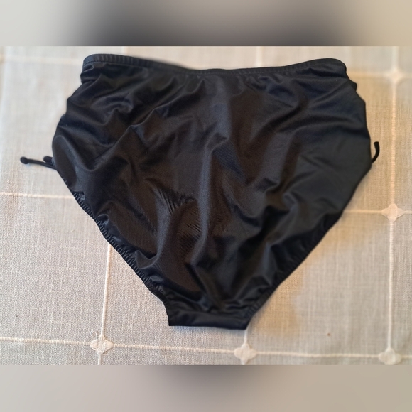 Trimshaper Black Swim Bottom Size 12 - Picture 2 of 4
